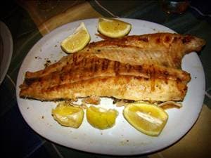 Grilled Mahi Mahi with Olive Oil and Lemon Juice