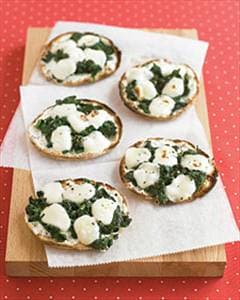 Mini Spinach & Ricotta Pizzas