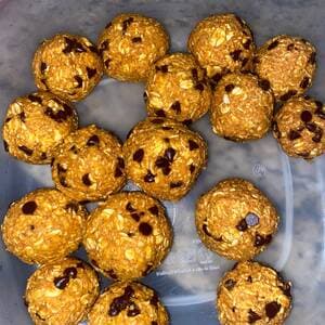 Pumpkin Oat Balls