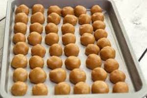4 Ingredient Peanut Butter Fudge