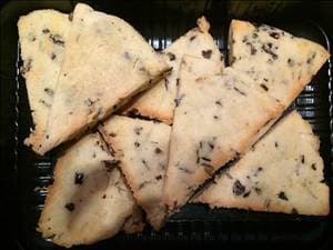 Sun-Dried Tomato Rosemary Scones