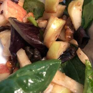 Apple Pecan Salad