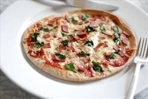 Turkey, Spinach & Tomato Pita Pizza