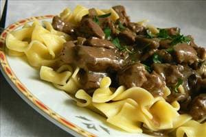 Slow Cooker Beef Stroganoff