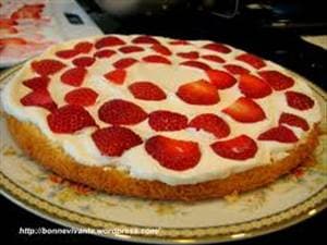 Strawberry Angel Food Cake
